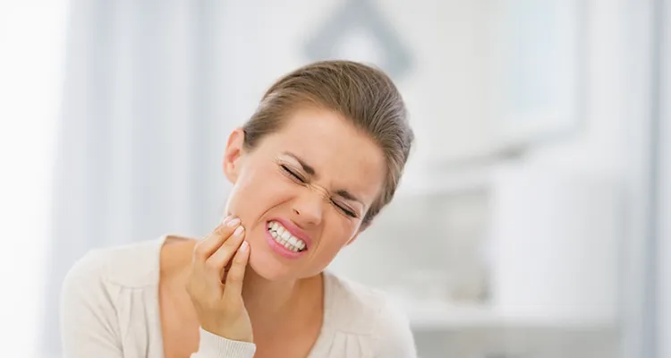 What Happens When You Leave a Cracked Tooth Untreated?