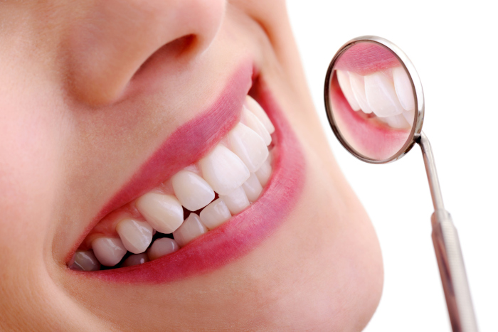 The Complete Influence of Nutrition on Dental Health: Effects of Various Foods and Beverages on Your Teeth