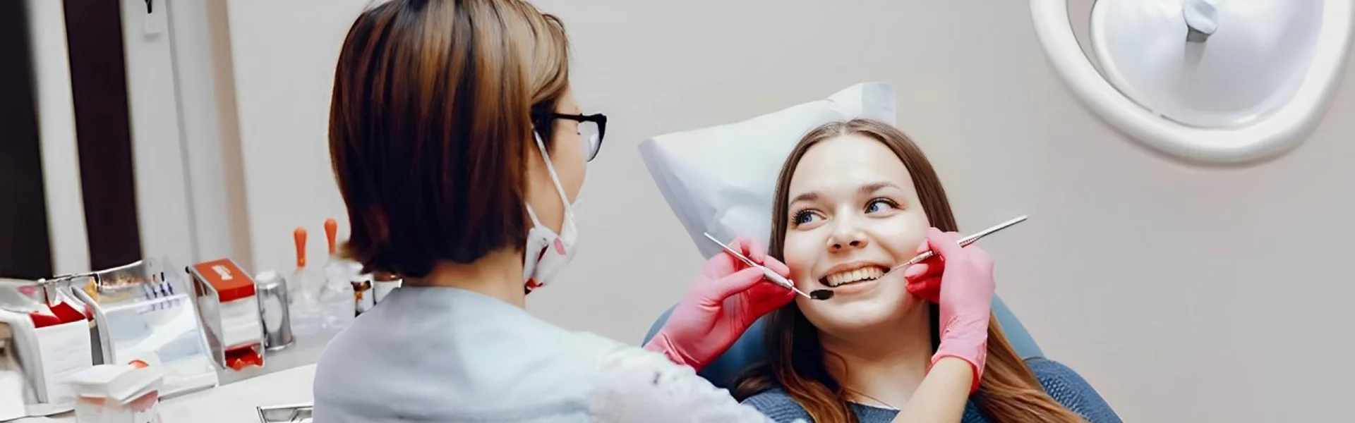 Role of Cosmetic Bonding in Closing Gaps in Teeth
