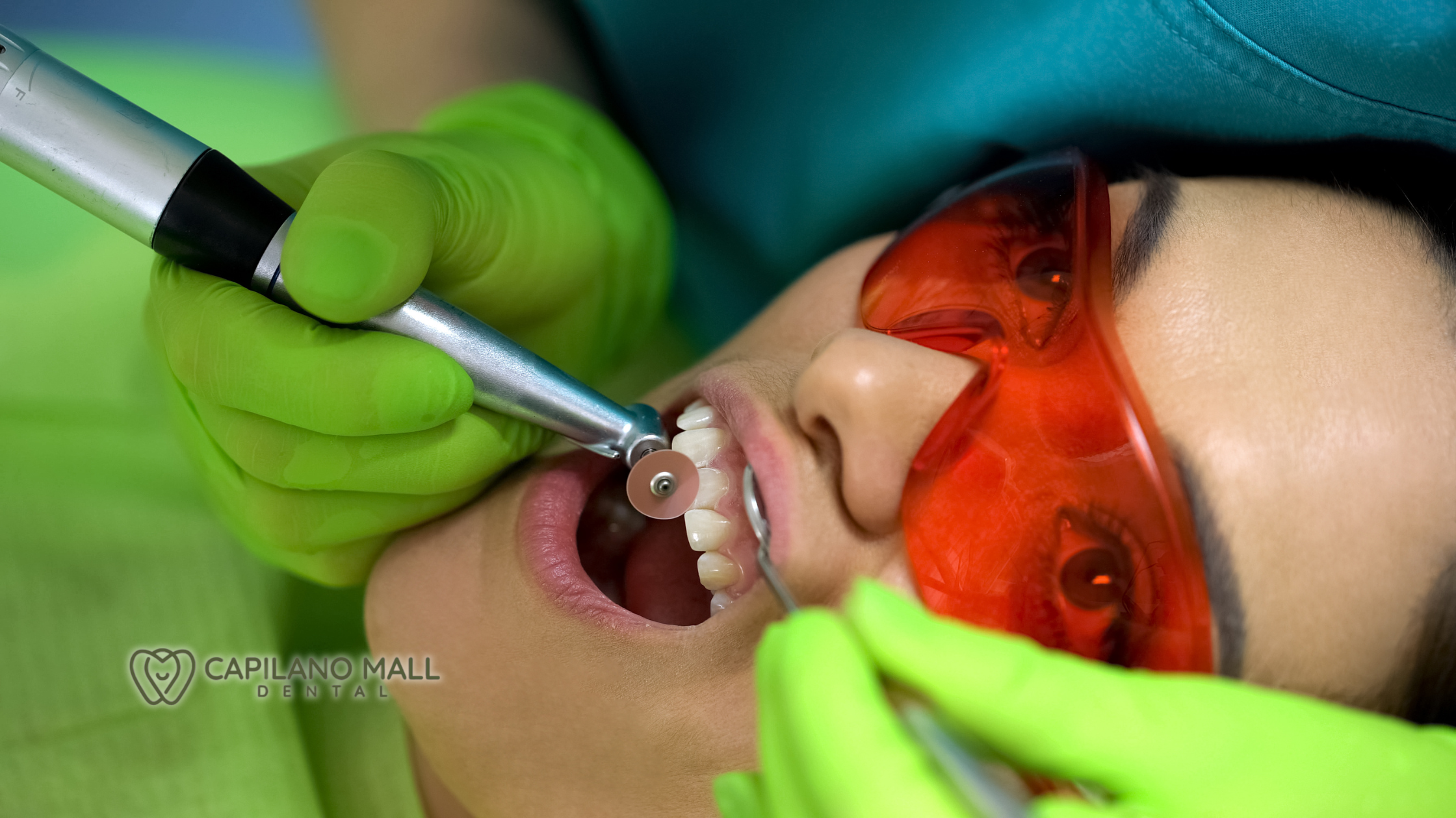 Cracked Tooth_ Here’s When It’s a Dental Emergency