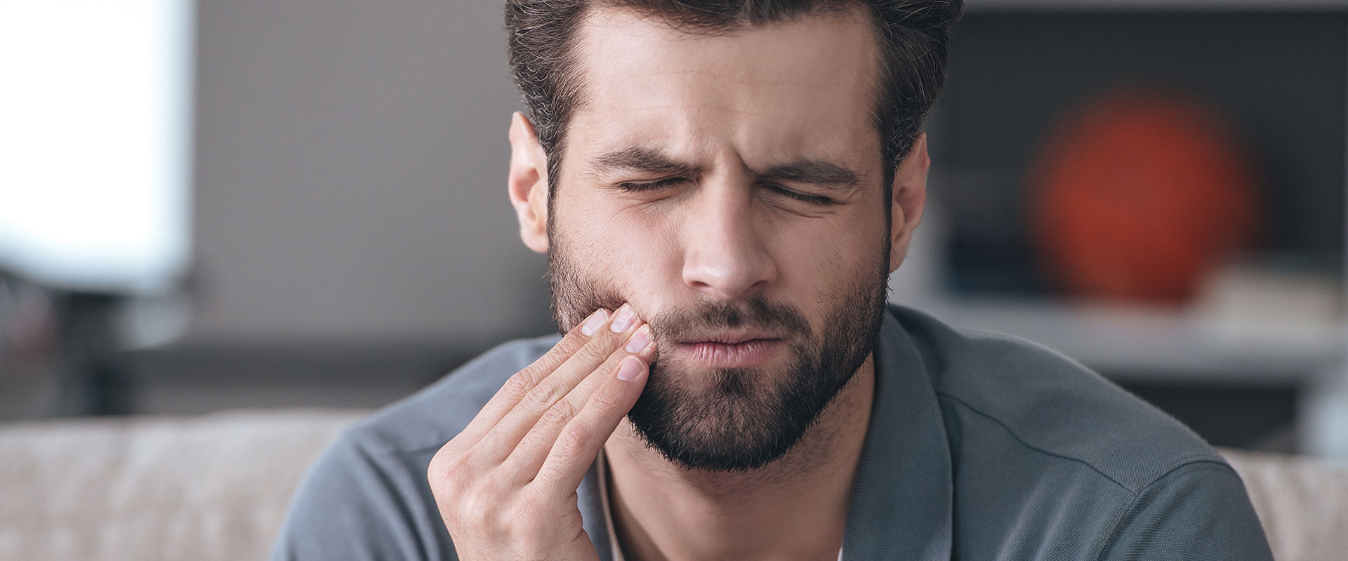 Looking for Pain Relief? Visit Woodbridge Dental Arts for Emergency Dental Care in Vaughan!